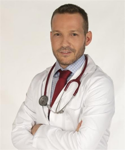 Dr. Alberto Giráldez Valpuesta, Cardiólogo