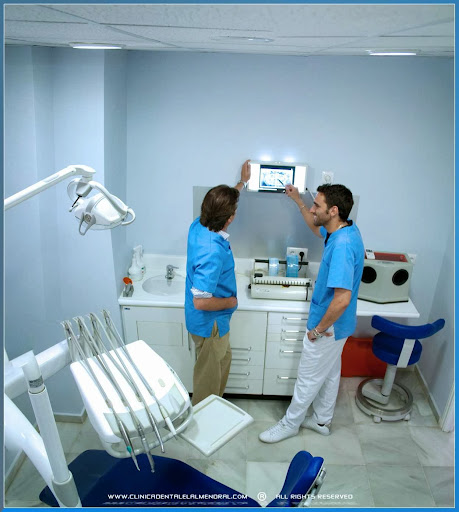Clinica Dental El Almendral